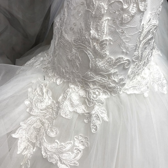 Wedding Dress from Kleinfeld (Say Yes To Dress) - Picture 6 of 16